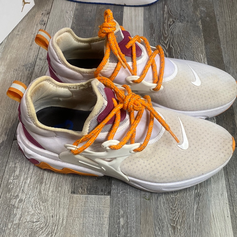 nike womens prestos